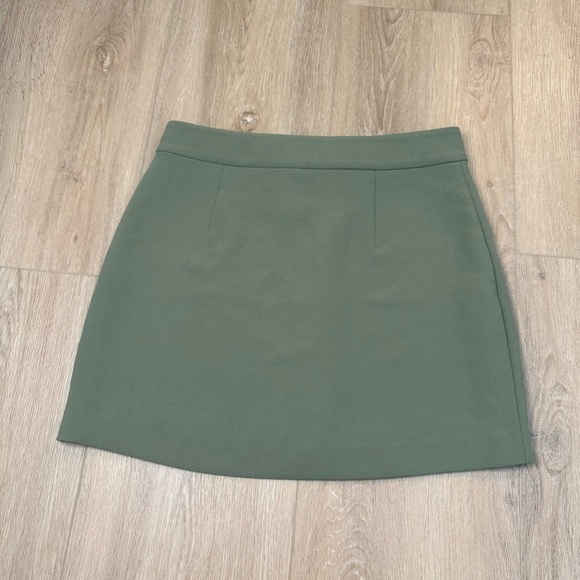 Wilfred Classic Mini Skirt - Picture 2 of 6